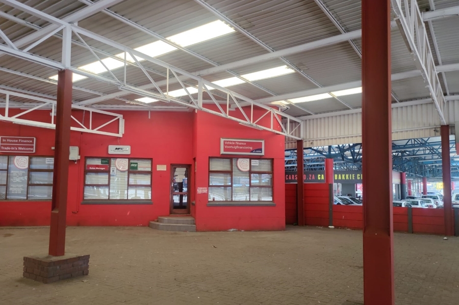 To Let commercial Property for Rent in Goodwood Central Western Cape